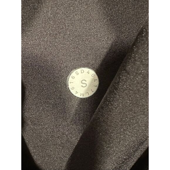 Lululemon full zipper Sojourn black jacket, size small - Picture 7 of 8